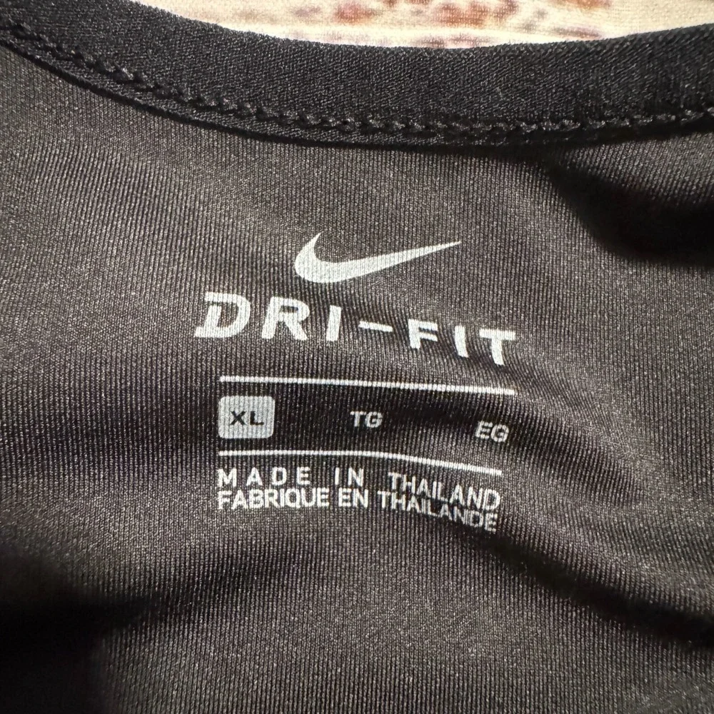 Nike Dri-FIT Tank Top Shirt w/ Sport Bra Black Youth Girls‎ Size XL